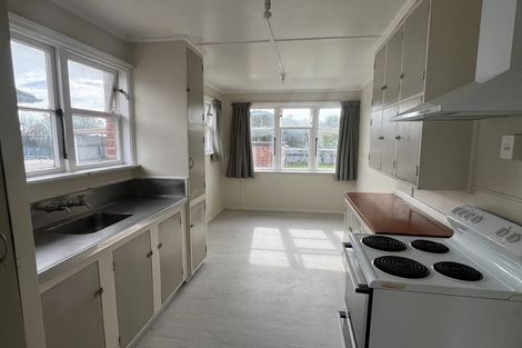 Photo of property in 111 Rangiora Avenue, Roslyn, Palmerston North, 4414