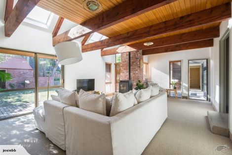 Photo of property in 17 Jamell Place, Avonhead, Christchurch, 8042