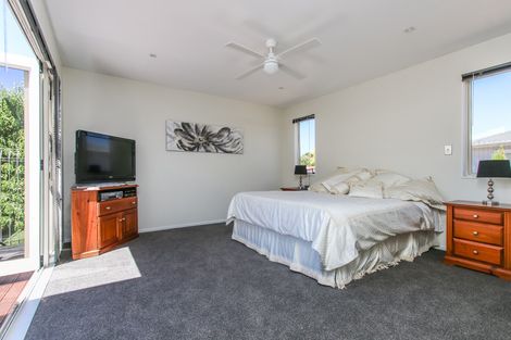 Photo of property in 6 Parker Avenue, New Lynn, Auckland, 0600