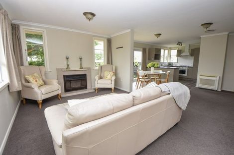 Photo of property in 89 Victoria Street, Carterton, 5713