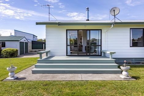 Photo of property in 7 Latham Stubbs Crescent, Waipawa, 4210