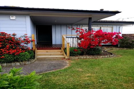 Photo of property in 8 Colonial Place, Kelvin Grove, Palmerston North, 4414