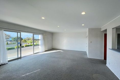 Photo of property in 76 Marellen Drive, Red Beach, 0932
