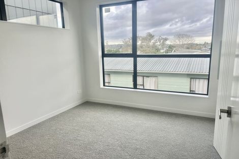 Photo of property in 7/31 Hill Crescent, New Lynn, Auckland, 0600