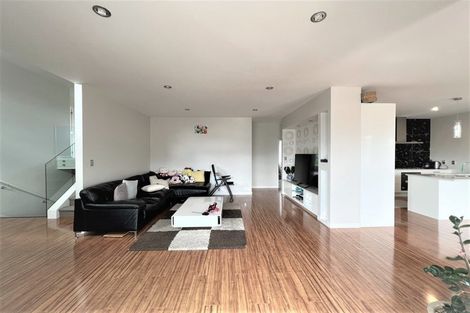 Photo of property in 27 Mantra Road, Massey, Auckland, 0614