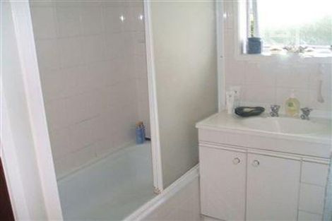 Photo of property in 1/28 Taipari Road, Te Atatu Peninsula, Auckland, 0610