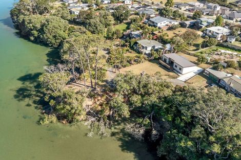 Photo of property in 62 Ronald Avenue, Glenbrook, 2681