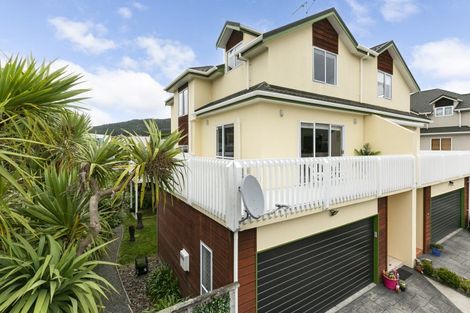 Photo of property in 9u4 Tawa Street, Tawa, Wellington, 5028