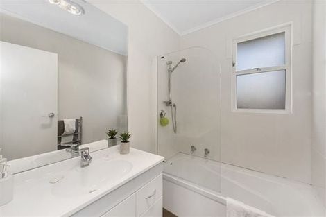 Photo of property in 23 Panair Crescent, Hillcrest, Hamilton, 3216
