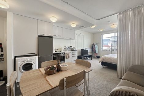 Photo of property in 106/3u Roxburgh Street, Mount Victoria, Wellington, 6011