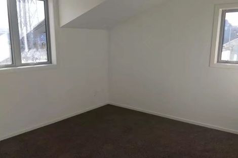 Photo of property in 50 Elizabeth Street, Moera, Lower Hutt, 5010