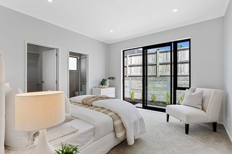Photo of property in 21 Cambie Avenue, Red Beach, 0932