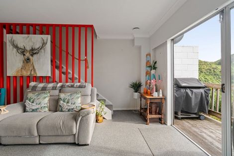 Photo of property in 3/49 Mandalay Terrace, Khandallah, Wellington, 6035
