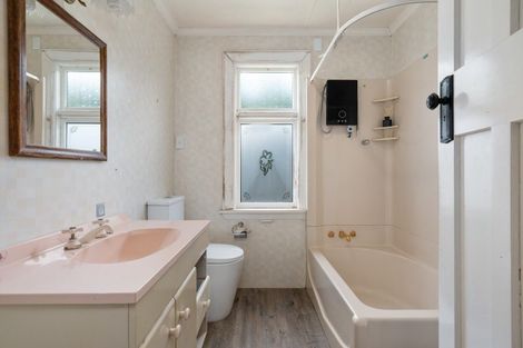 Photo of property in 8 King Street, Doyleston, 7682
