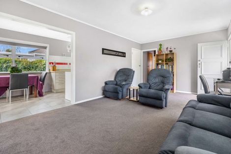 Photo of property in 1 Clyde Street, Utuhina, Rotorua, 3015