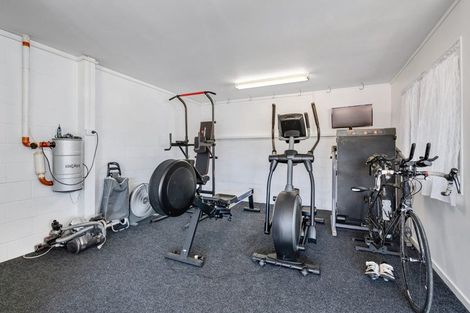 Photo of property in 11 Azure Grove, Unsworth Heights, Auckland, 0632