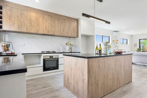 Photo of property in 10c Silver Birch Rise, Henderson, Auckland, 0612