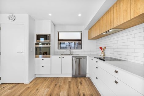 Photo of property in 163a Marine Parade, New Brighton, Christchurch, 8083