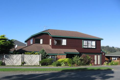 Photo of property in 32 Burbank Crescent, Churton Park, Wellington, 6037