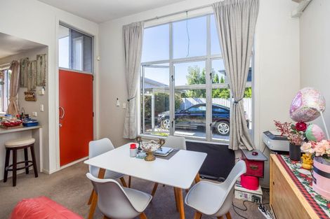 Photo of property in 37d Jones Crescent, Melville, Hamilton, 3206