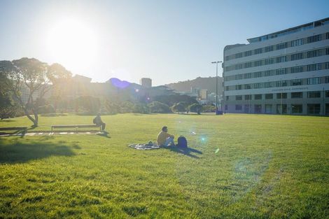 Photo of property in Fountain Court, 7/48 Oriental Parade, Oriental Bay, Wellington, 6011