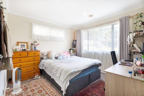 Photo of property in 42 Tongariro Drive, Aotea, Porirua, 5024