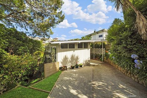 Photo of property in 9 Silverbirch Grove, Churton Park, Wellington, 6037
