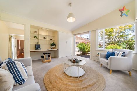 Photo of property in 52 Homewood Avenue, Karori, Wellington, 6012