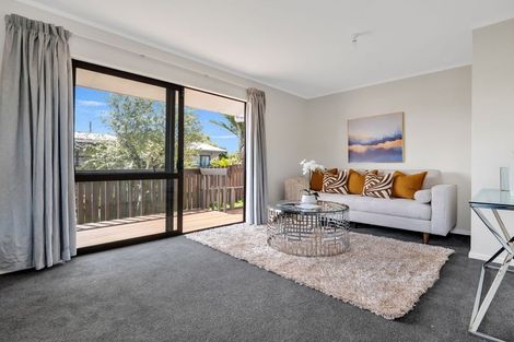 Photo of property in 2/9 Porchester Road, Papakura, 2110
