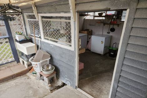 Photo of property in 2b Barbary Avenue, Kelston, Auckland, 0602