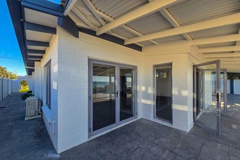 Photo of property in 233 Pukehina Parade, Pukehina, 3189