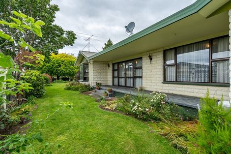 Photo of property in 2 Calder Place, Winton, 9720