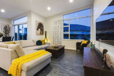 Photo of property in 15 Bridford Way, Paraparaumu, 5032