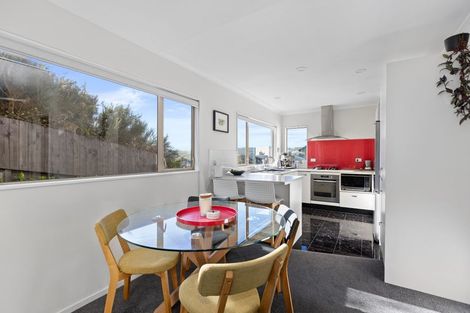 Photo of property in 50 Erlestoke Crescent, Churton Park, Wellington, 6037