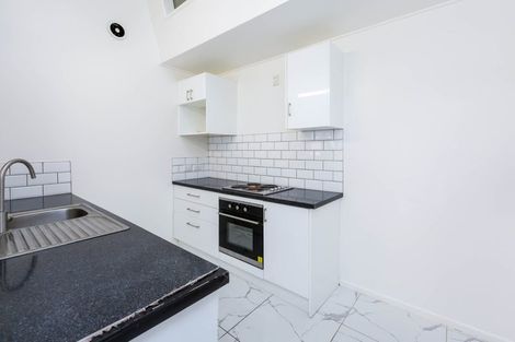 Photo of property in 35 Hanson Grove, Stokes Valley, Lower Hutt, 5019