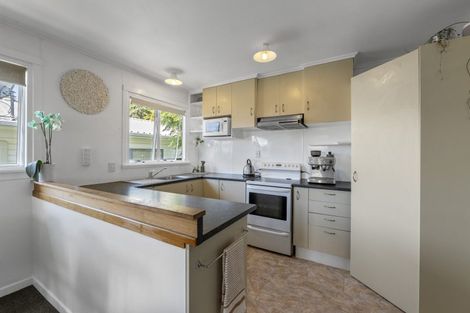 Photo of property in 16 Rosendale Avenue, Spotswood, New Plymouth, 4310