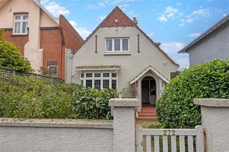 Photo of property in 272 High Street, Dunedin Central, Dunedin, 9016