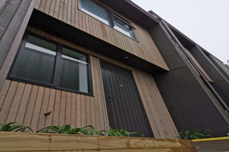 Photo of property in 12/20u Trent Street, Island Bay, Wellington, 6023