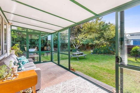 Photo of property in 37 Te Kupe Road, Paraparaumu Beach, Paraparaumu, 5032