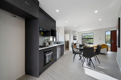 Photo of property in 1/13 Sarona Avenue, Glen Eden, Auckland, 0602