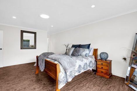 Photo of property in 24 Moulton Street, Moturoa, New Plymouth, 4310
