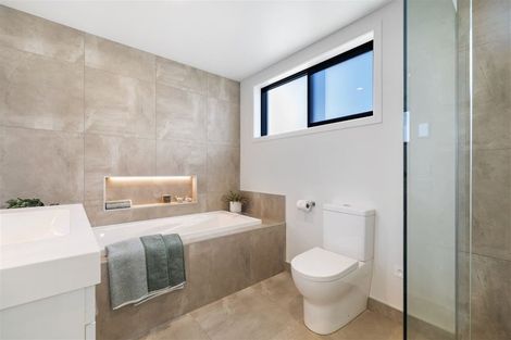 Photo of property in 6 Learning Rock Lane, Wanaka, 9305