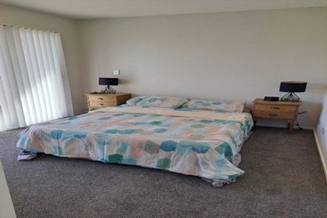 Photo of property in 20 Rorotu Avenue, Karaka, 2113