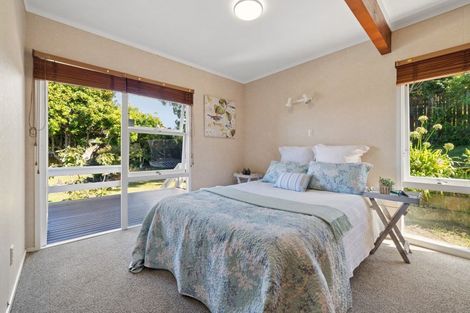 Photo of property in 13 Carlisle Road, Torbay, Auckland, 0630