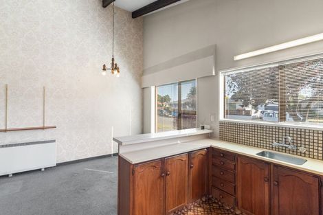 Photo of property in 147 Warren Crescent, Hillmorton, Christchurch, 8025
