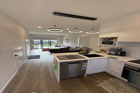 Photo of property in 1 Kiato Lane, Flat Bush, Auckland, 2019