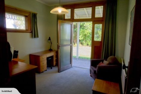 Photo of property in 102 Gibson Quay, Hokitika, 7810