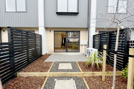 Photo of property in 6/327 Glengarry Road, Glen Eden, Auckland, 0602