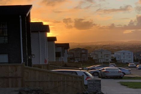 Photo of property in 34 Lime Hill Rise, Flat Bush, Auckland, 2019
