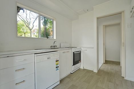 Photo of property in 6/24 Eastglen Road, Glen Eden, Auckland, 0602
